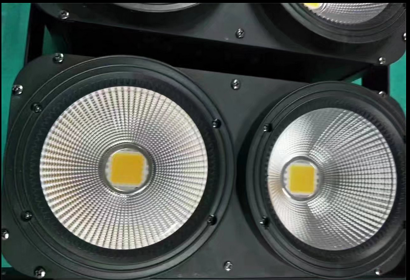 舞臺燈光 LED 四眼觀眾燈COB面光燈適用于哪些場所？效果圖
